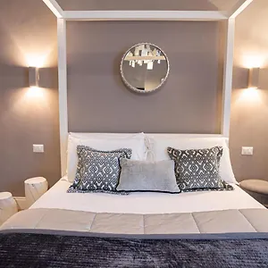 Cardilli Luxury ** רומא